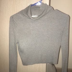 Crop turtle neck sweater